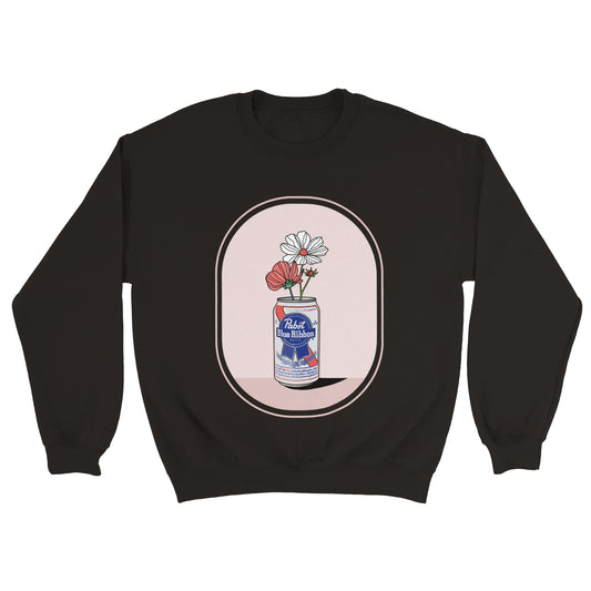Sweatshirt crewneck noir black, coton, polyester, illustration impression graphique numérique oeuvre d'art, digital art print, fleurs sauvages canette bière Pabst, wildflowers beer can, Oana Illustrations